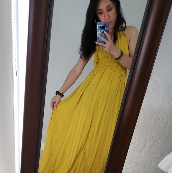 Meet your Posher, April - Picture 1 of 1